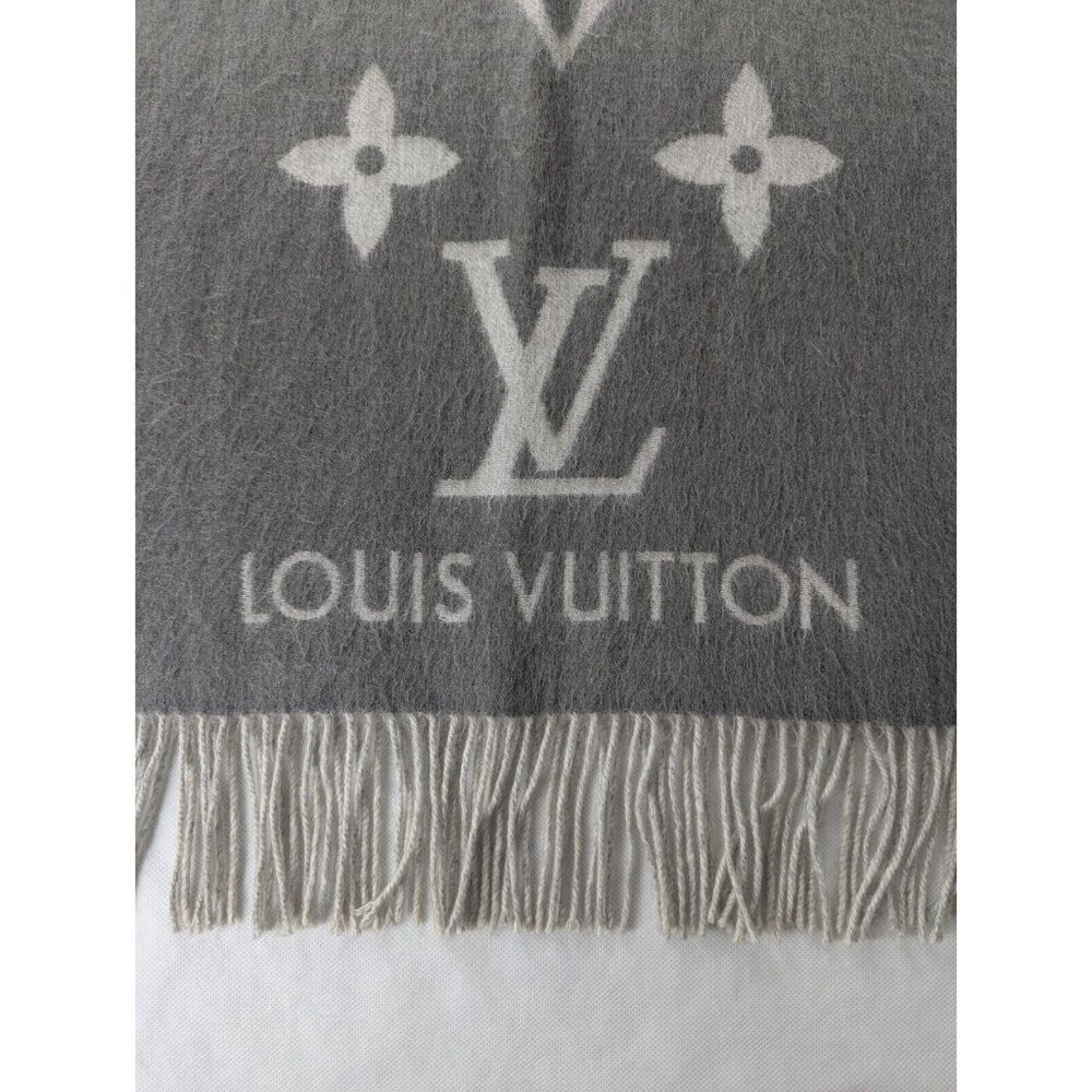 Louis Vuitton LV Logo Reykjavik Scarf Gradients 100%Cashmere Made in Italy - Picture 4 of 11
